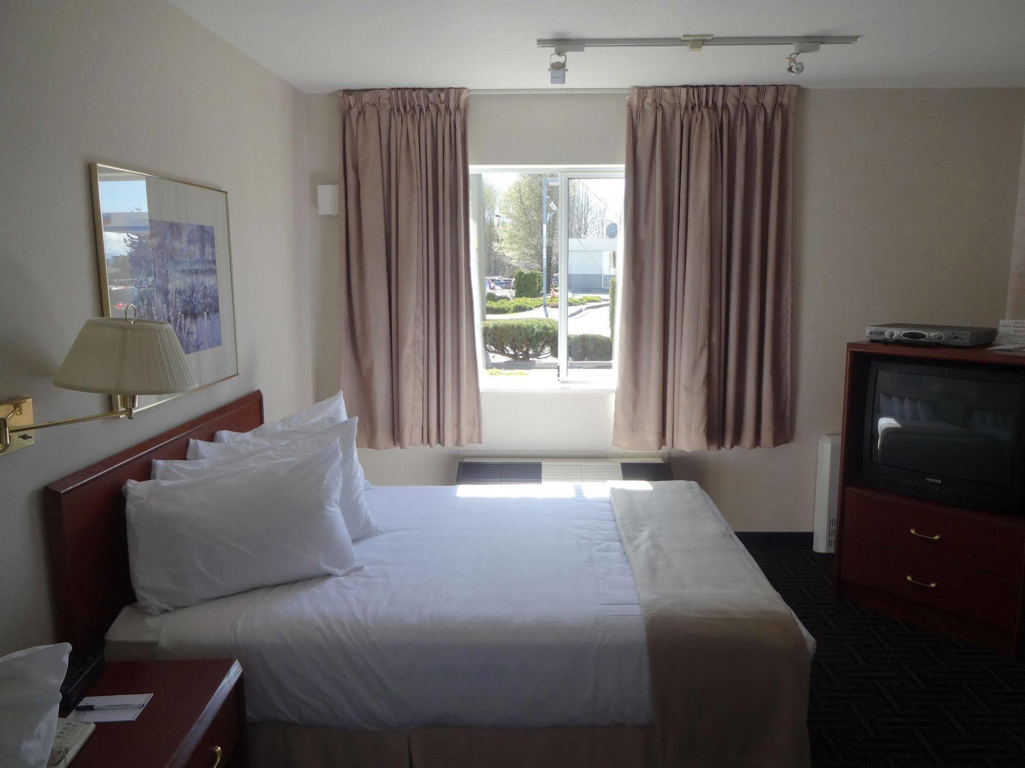 Powell River Town Centre Hotel Exteriör bild