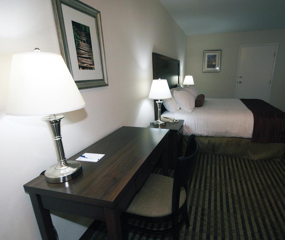 Powell River Town Centre Hotel Exteriör bild
